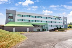 Extra Space Storage - 7602 - West Hartford - New Britain Ave