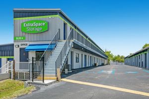 Extra Space Storage - 7657 - Marco Island - Elkcam Circle