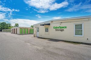 Extra Space Storage - 7666 - Chesapeake - Station House Rd