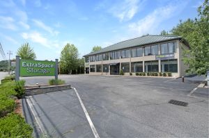 Extra Space Storage - 7687 - Coventry - Tiogue Ave