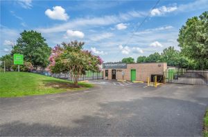 Extra Space Storage - 7689 - Ashland - Kings Acres Rd St - Annex