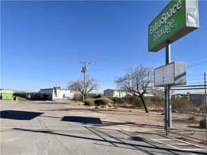 Extra Space Storage - 7702 - El Paso - 10520 Dyer St - Annex