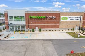 Extra Space Storage - 7731 - Dyer - Joliet St