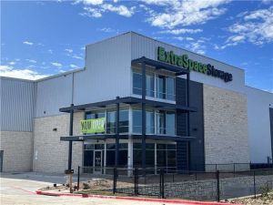 Extra Space Storage - 7736 - Leander - US-183