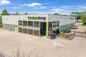 Extra Space Storage - 7836 - O'Fallon - Midpoint Dr