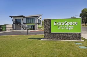 Extra Space Storage - 7859 - Layton - Fort Ln