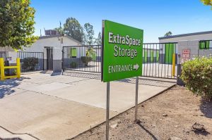 Extra Space Storage - 7922 - Lake Elsinore - 29151 Riverside Dr