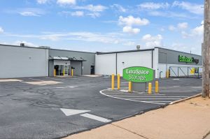 Extra Space Storage - 7945 - Wickliffe - Lakeland Blvd