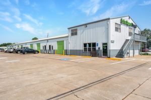 Extra Space Storage - 7983 - Pearland - Main St
