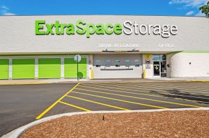 Extra Space Storage - 7999 - McHenry - Richmond Rd