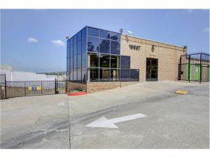 Extra Space Storage - 0223 - Walnut - E Walnut Drive So