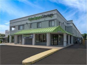 Extra Space Storage - 0722 - East Northport - Jericho Turnpike