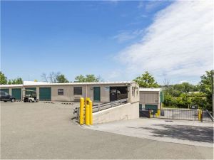 Extra Space Storage - 8190 - Clifton - Broad Street