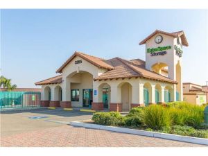 Extra Space Storage - 8530 - Rialto - Locust Ave