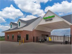 Extra Space Storage - 8960 - Edmond - Griffin Dr