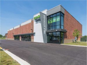 Extra Space Storage - 7081 - Lake in the Hills - Lakewood Dr