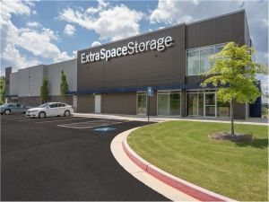 Extra Space Storage - 7015 - Kennesaw - Loring Rd