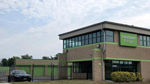 Extra Space Storage - 7471 - Ashburn - Waxpool Rd