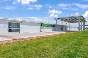 Extra Space Storage - 6153 - St Peters - Mid Rivers Mall Dr