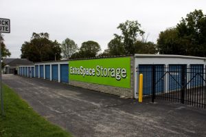 Extra Space Storage - 2121 - Huntingburg - 1st St.