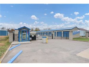 Extra Space Storage - 2132 - Seymour - Tipton St.