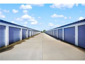 Extra Space Storage - 2160 - Lincoln - Hickox Dr