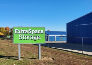 Extra Space Storage - 2163 - Paris - Jasper St