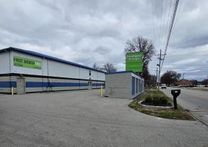 Extra Space Storage - 2179 - Clarksville - Little League Blvd