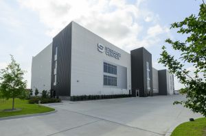 The Storage Center 8062 - Westbank Expressway