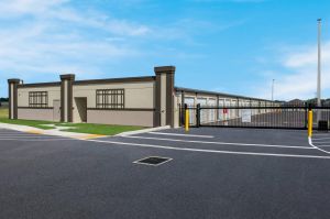 9139 StorQuest - Auburndale / Polk City