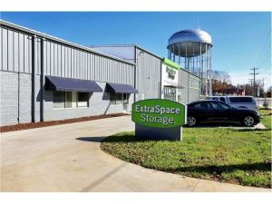 Extra Space Storage - 7993 - Burlington - Park Ave