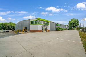 Extra Space Storage - 7993 - Burlington - Park Ave