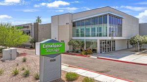 Extra Space Storage - 6327 - Mesa - S Crismon Rd