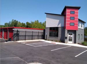 Lock & Roll Storage - Lynchburg - Self Service