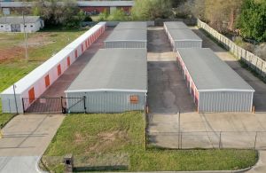 Premium Storage - Shawnee