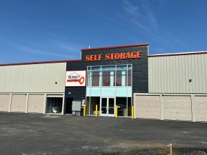 Budget Store and Lock - Lehigh St.