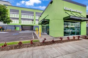 Extra Space Storage - 7931 - Honolulu - Queen St