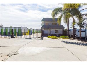 Extra Space Storage - 0231 - Moreno Valley - Box Springs Rd