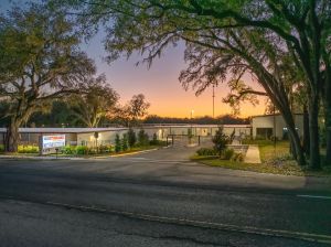 US Storage Centers - Lady Lake - Teague Trail