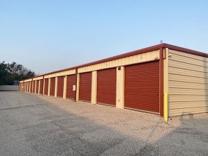 River Hills Storage