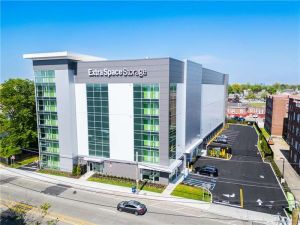 Extra Space Storage - 6377 - Hempstead - Greenwich St