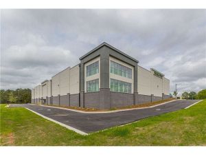 Extra Space Storage - 6363 - Fayetteville - Lester Rd