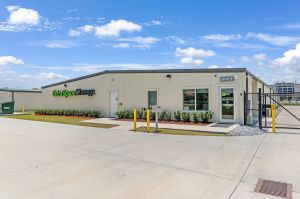 Extra Space Storage - 6329 - Brunswick - Scranton Connector