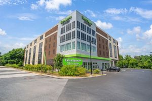 Extra Space Storage - 7611 - Media - N Providence Rd