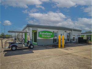 Extra Space Storage - 0465 - Clute - Brazos Park Dr