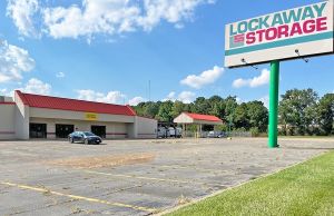 Lockaway Storage - Robison Rd