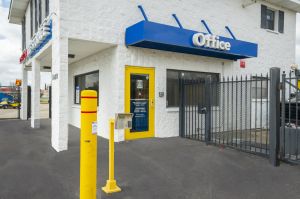 Devon Self Storage - 9236 - COURSEY BLVD