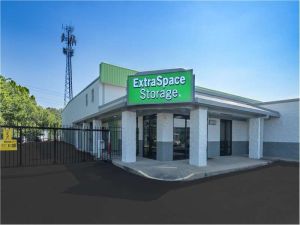Extra Space Storage - 0252 - Memphis - Riverdale Bend