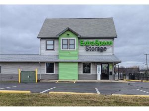 Extra Space Storage - 0553 - Belleville - Old Rawsonville Rd