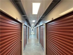 Extra Space Storage - 6444 - Henderson - Moline St